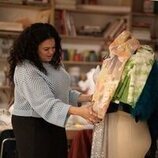 Michelle Buteau en 'Por una nueva meta' de 'La supervivencia de una chica con curvas'