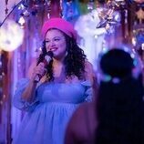 Michelle Buteau en 'Por una nueva meta' de 'Survival of the Thickest'