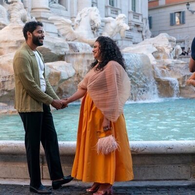 Still de Michelle Buteau y Marouane Zotti en Capítulo 1 titulado 'Donde fueres…' de 'La supervivencia de una chica con curvas'