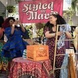 Michelle Buteau y Tasha Smith en la temporada 2 y el capítulo 02 de 'La supervivencia de una chica con curvas'