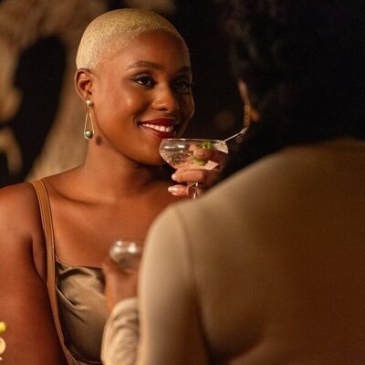 Tasha Smith en 2x03 titulado 'Tú a tu rollo' de 'La supervivencia de una chica con curvas'