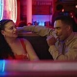 Michelle Buteau en la temporada 2 y el capítulo 03 de 'La supervivencia de una chica con curvas'