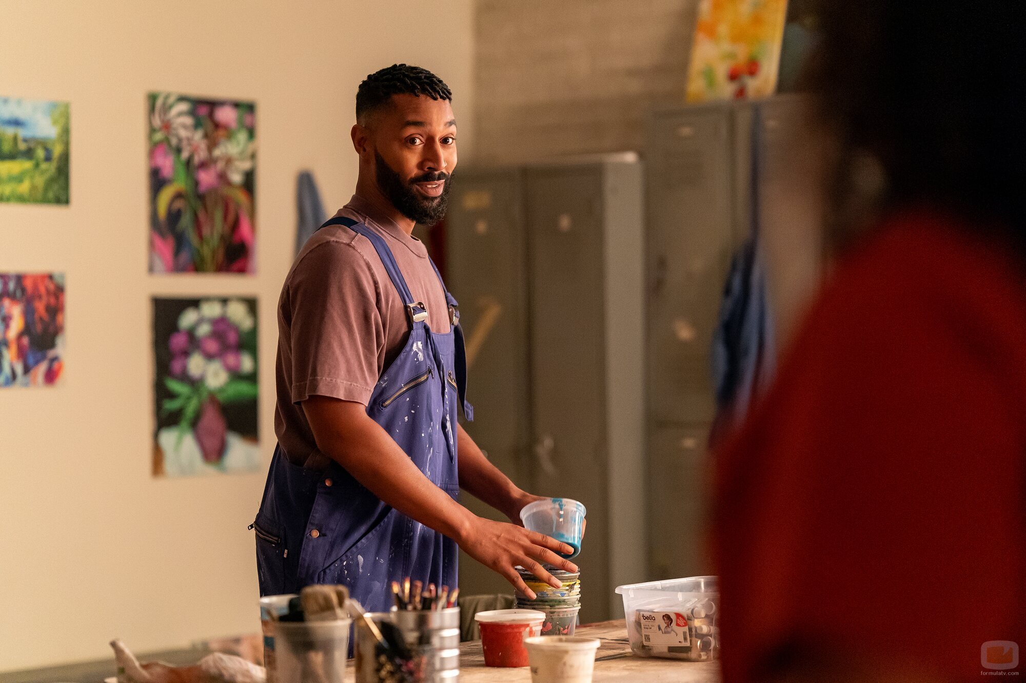 Tone Bell en 'Tú a tu rollo' de 'Survival of the Thickest'