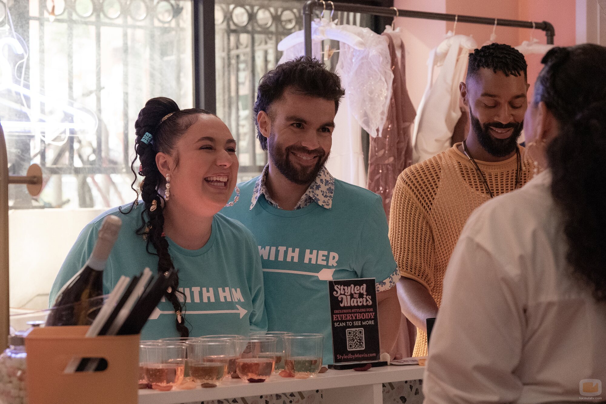 Liza Treyger en el 2x04 de 'La supervivencia de una chica con curvas'