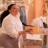 Foto de Michelle Buteau en la temporada 2 y el capítulo 04 de 'La supervivencia de una chica con curvas'