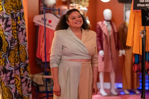 Michelle Buteau en el 2x05 de 'Survival of the Thickest'
