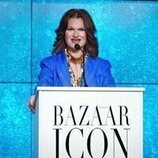 Sandra Bernhard en el 2x05 de 'La supervivencia de una chica con curvas'