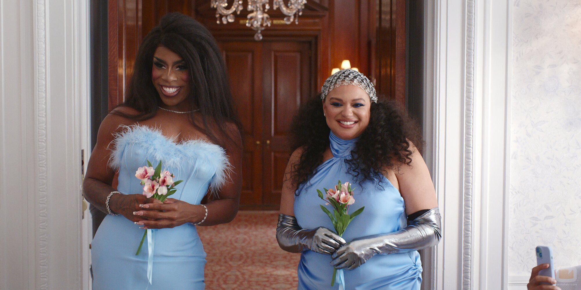 Michelle Buteau en 2x06 'La categoría es el amor' de 'La supervivencia de una chica con curvas'