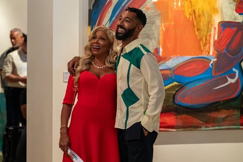Tone Bell en la temporada 2 y el capítulo 07 de 'La supervivencia de una chica con curvas'
