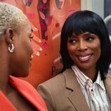 Tasha Smith en 2x07 titulado 'Hay que comportarse con respeto' de 'La supervivencia de una chica con curvas'