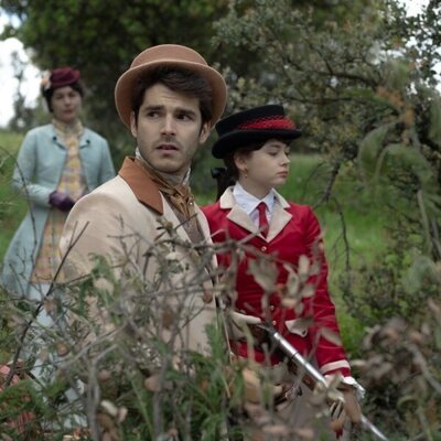 Álvaro Mel y Isa Montalbán en 1x07 'Lección 7: Mantener las buenas formas' de 'Manual para señoritas'