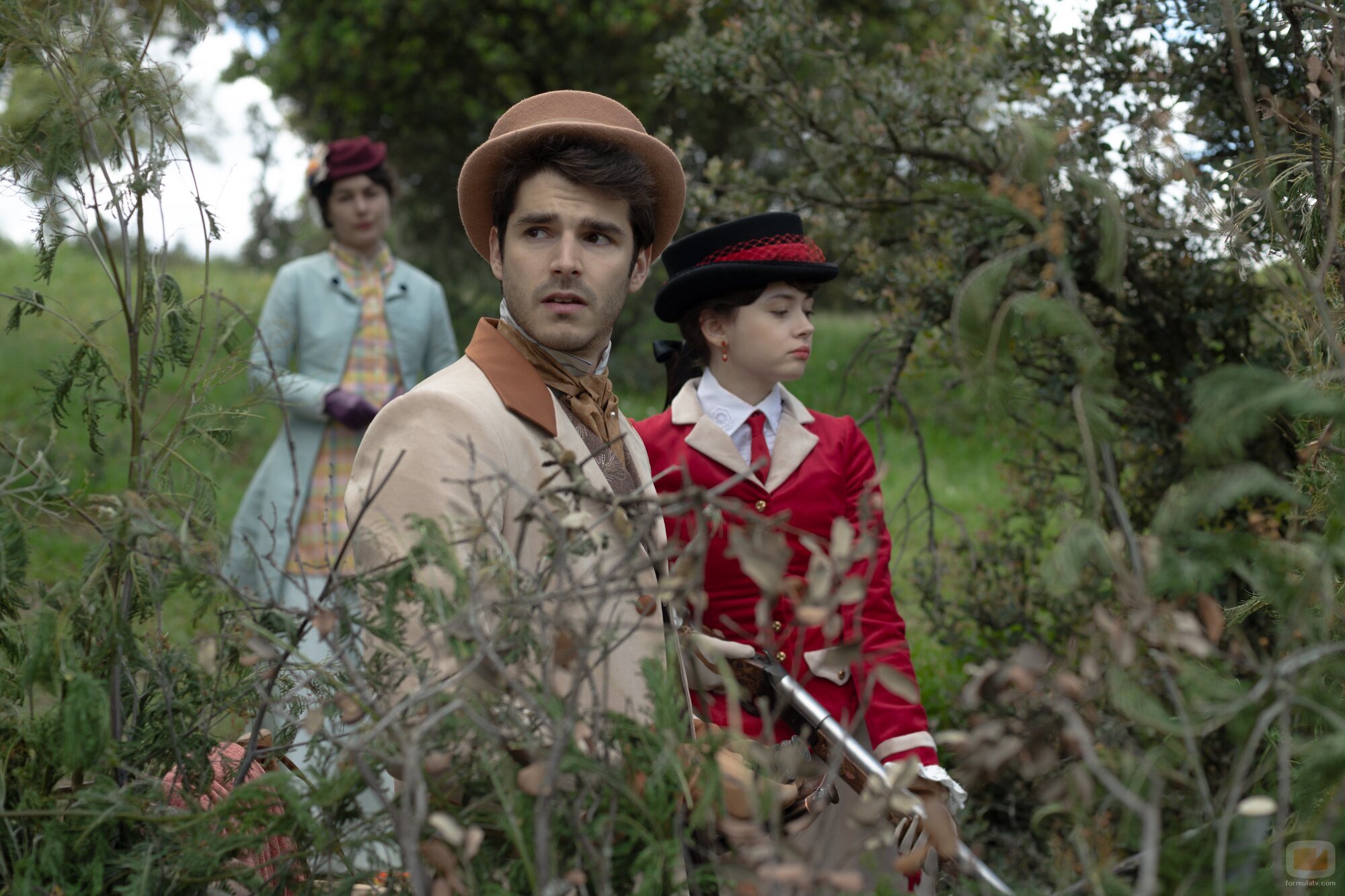 Álvaro Mel y Isa Montalbán en 1x07 'Lección 7: Mantener las buenas formas' de 'Manual para señoritas'