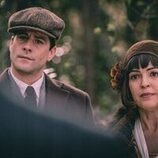 Verónica Sánchez y Luis Fernández 'Perla' en 1x03 titulado 'Capítulo 3' de 'La Favorita 1922'