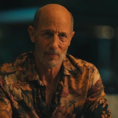 Jon Gries en el 3x07 de 'The White Lotus'
