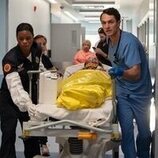 Colin Woodell en el 1x10 de 'Pulso'