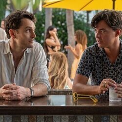 Colin Woodell y Jack Bannon en el 1x10 de 'Pulse'