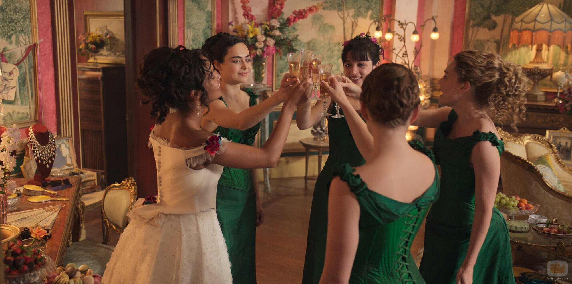 1x01 'El Veneno Norteamericano' de 'The Buccaneers: Aristócratas por amor'