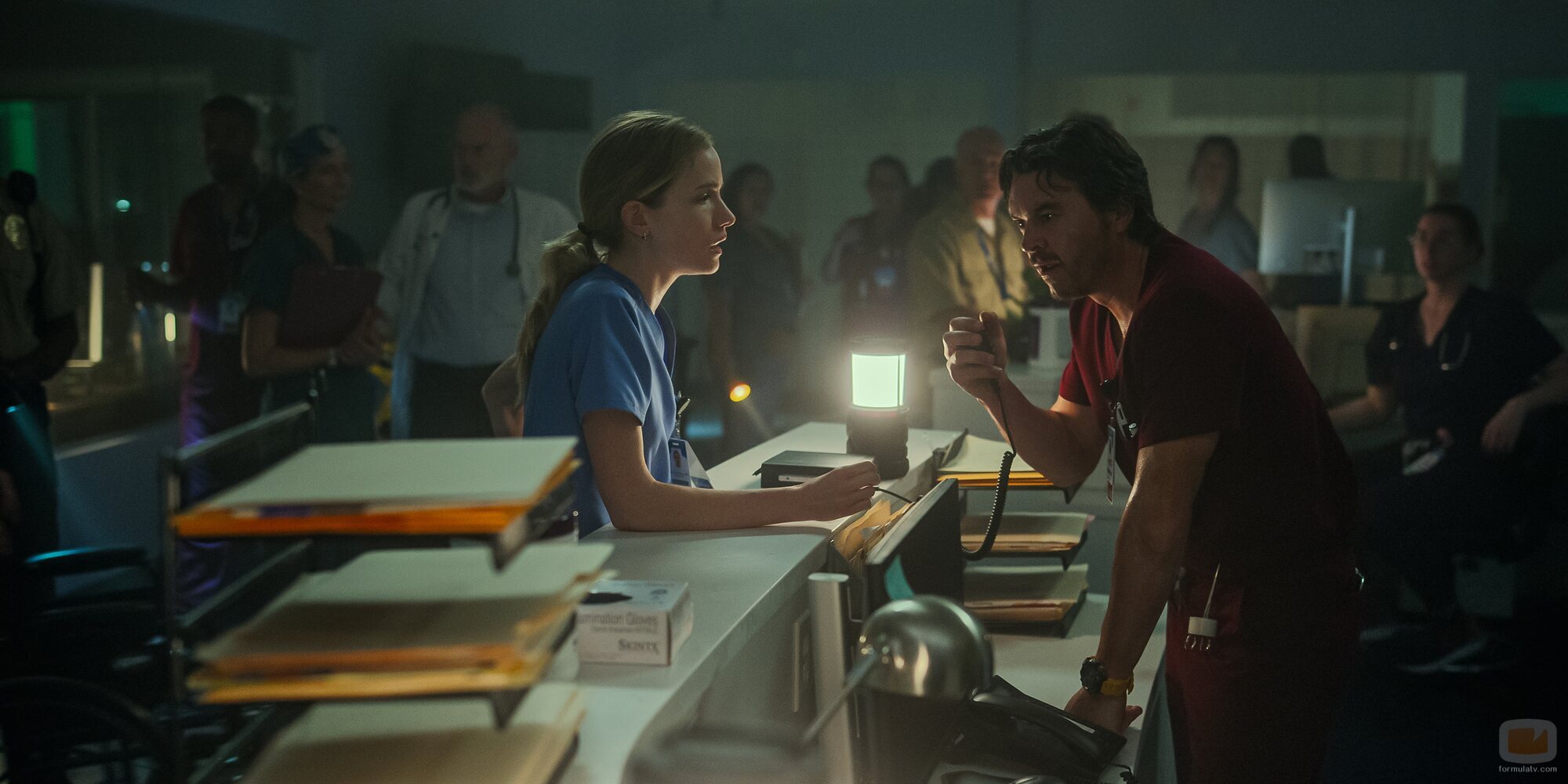 Willa Fitzgerald y Arturo del Puerto en Capítulo 3 titulado 'Luz' de 'Pulso'