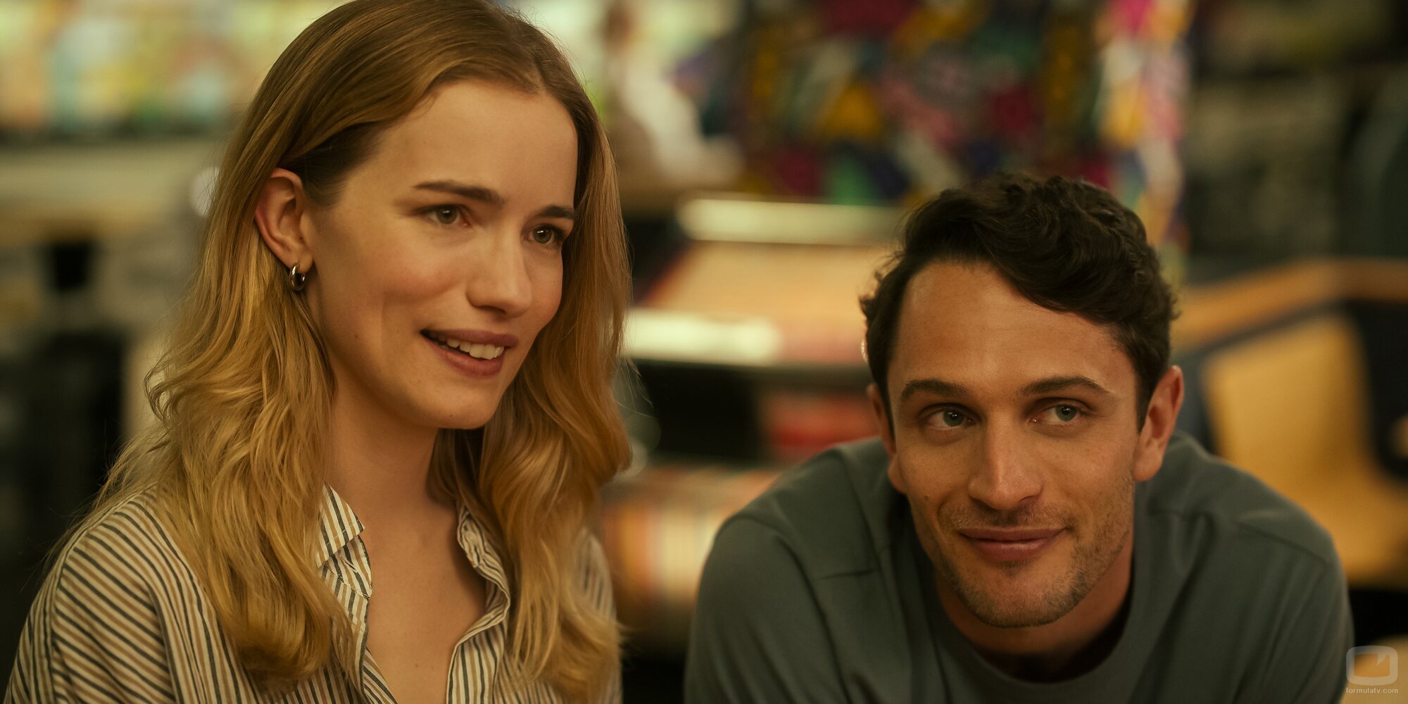 Willa Fitzgerald y Colin Woodell en Capítulo 6 titulado 'Homestead' de 'Pulso'