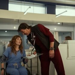 Arturo del Puerto y Jessy Yates en 1x08 'El retiro' de 'Pulso'