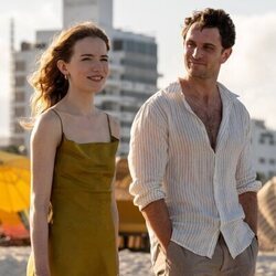 Willa Fitzgerald y Colin Woodell en Capítulo 10 titulado 'Kennedy' de 'Pulso'