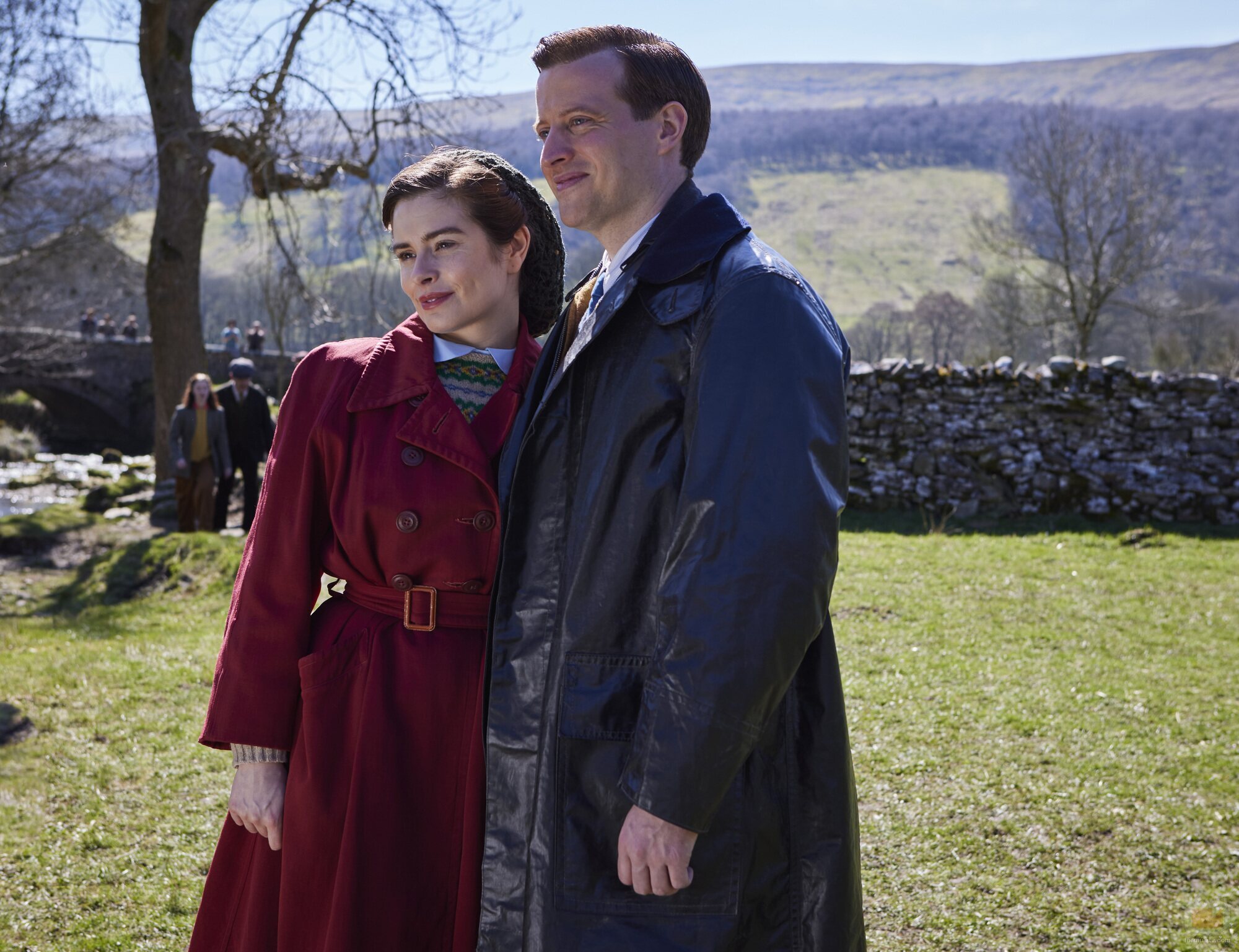 Nicholas Ralph y Rachel Shenton en 'Melancolía' de 'Todas las criaturas grandes y pequeñas'