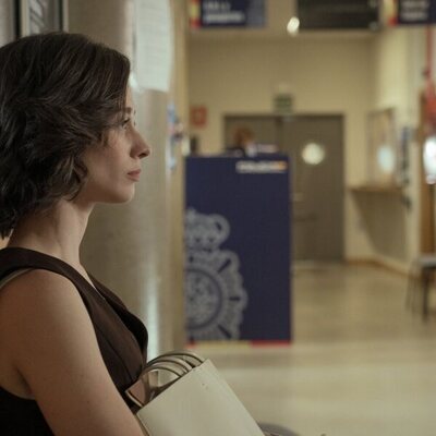 Elena Rivera en 1x03 titulado 'Capítulo 3' de 'Perdiendo el juicio'