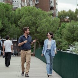 Imagen de Manuel Baqueiro y Elena Rivera en 'Capítulo 3' de 'Perdiendo el juicio'