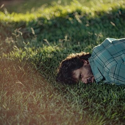Jaime Zatarain en la temporada 1 y el capítulo 03 de 'Ángela'