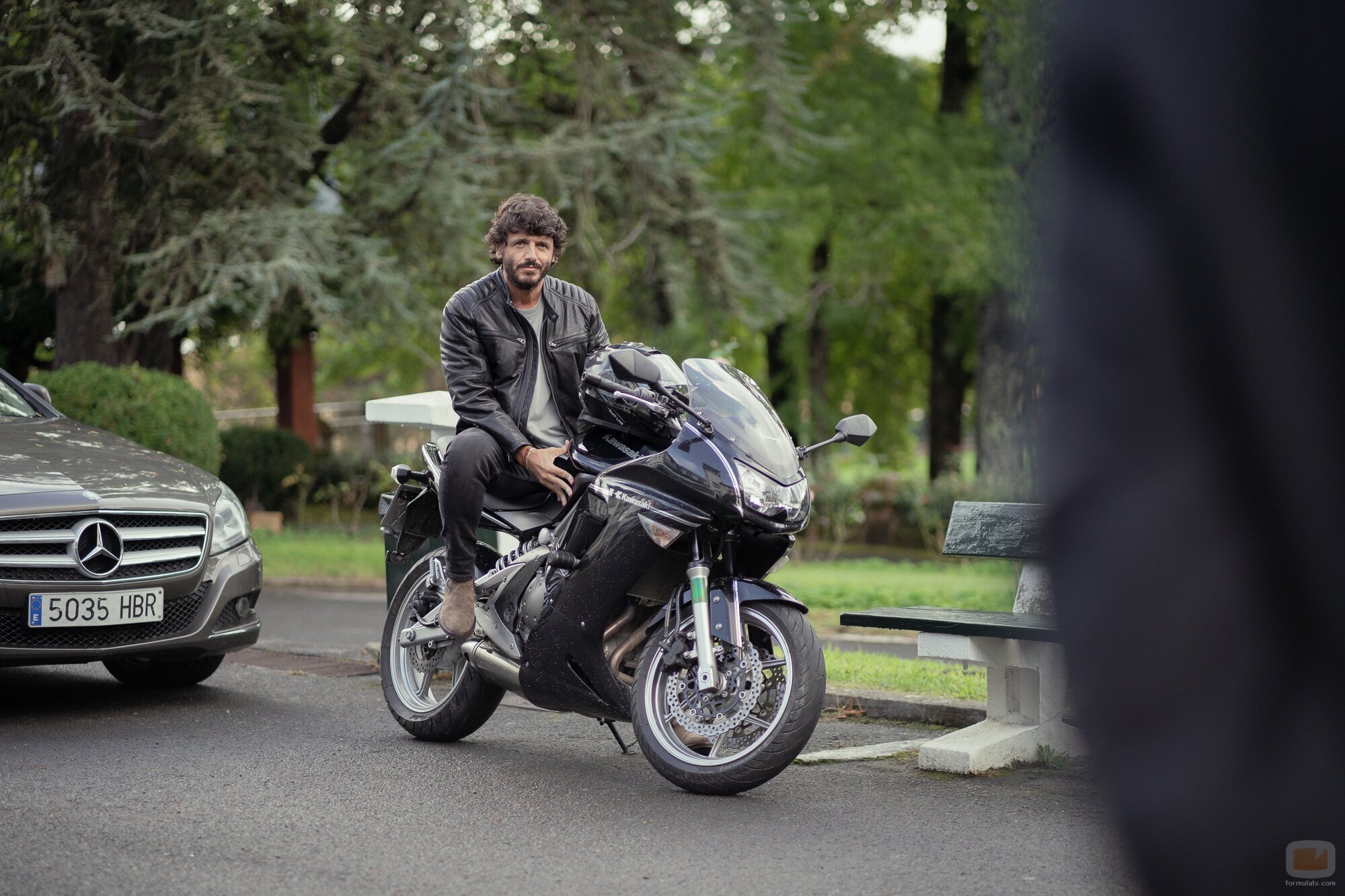 Jaime Zatarain en 1x02 'Capítulo 2' de 'Ángela'