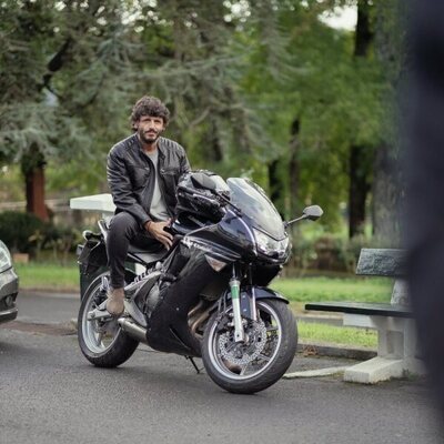 Jaime Zatarain en 1x02 'Capítulo 2' de 'Ángela'