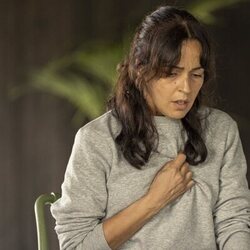 Verónica Sánchez en 1x04 'Capítulo 4' de 'Ángela'