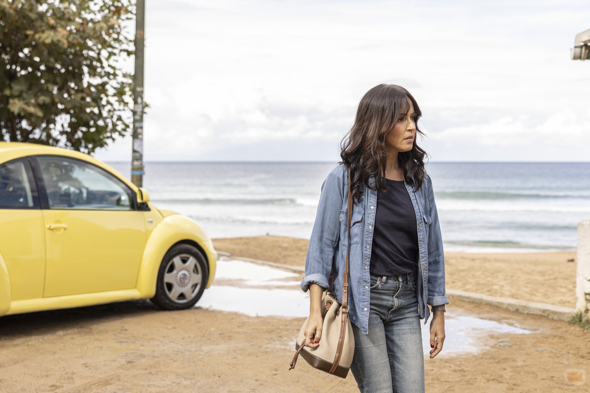 Verónica Sánchez en 1x05 'Capítulo 5' de 'Ángela'