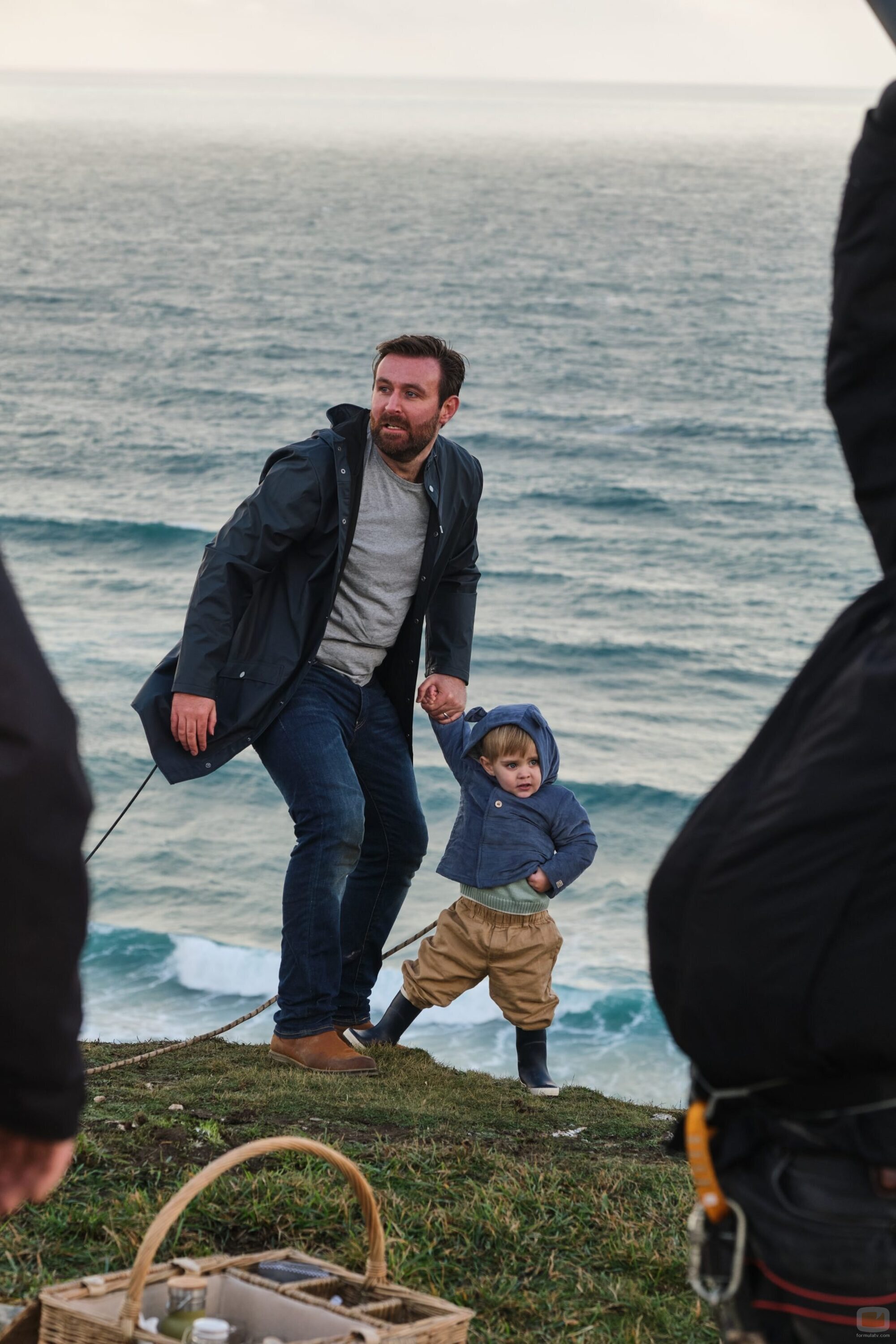 James McArdle en 1x02 titulado 'Capítulo 2' de 'Dos familias'