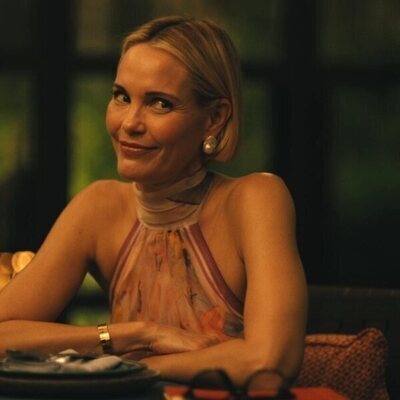 Leslie Bibb en la temporada 3 y el capítulo 08 de 'The White Lotus'