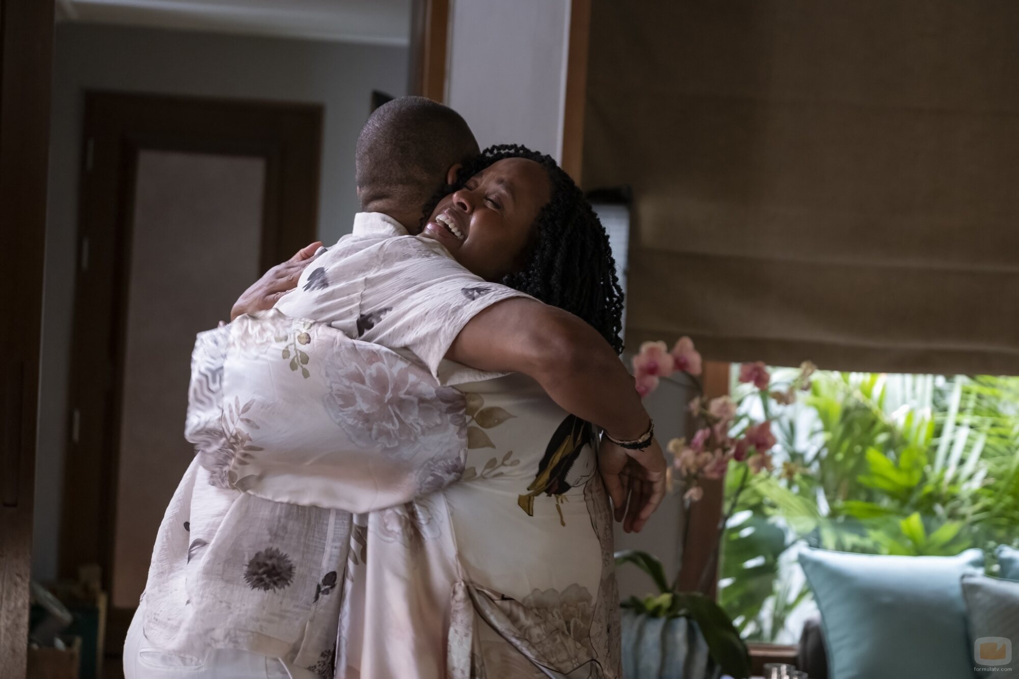 Natasha Rothwell en el 3x08 de 'The White Lotus'