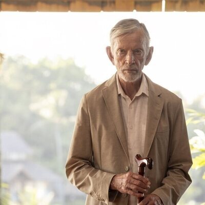 Scott Glenn en el 3x08 de 'The White Lotus'