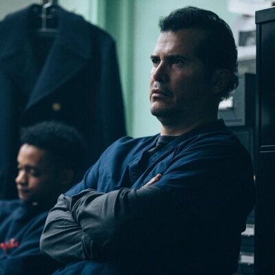Marquis Rodriguez y John Leguizamo en '1ª parte' de 'Así nos ven'