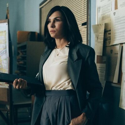 Famke Janssen en el 1x01 de 'Así nos ven'
