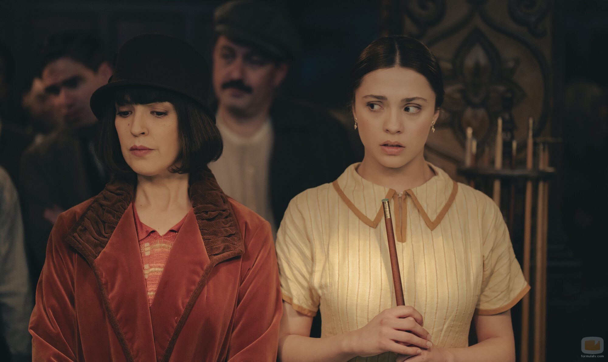 Verónica Sánchez y Raquel Querol en la temporada 1 y el capítulo 04 de 'La Favorita 1922'