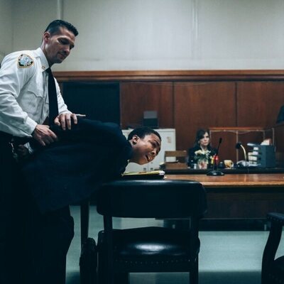 Asante Blackk en 1x02 '2ª parte' de 'Así nos ven'