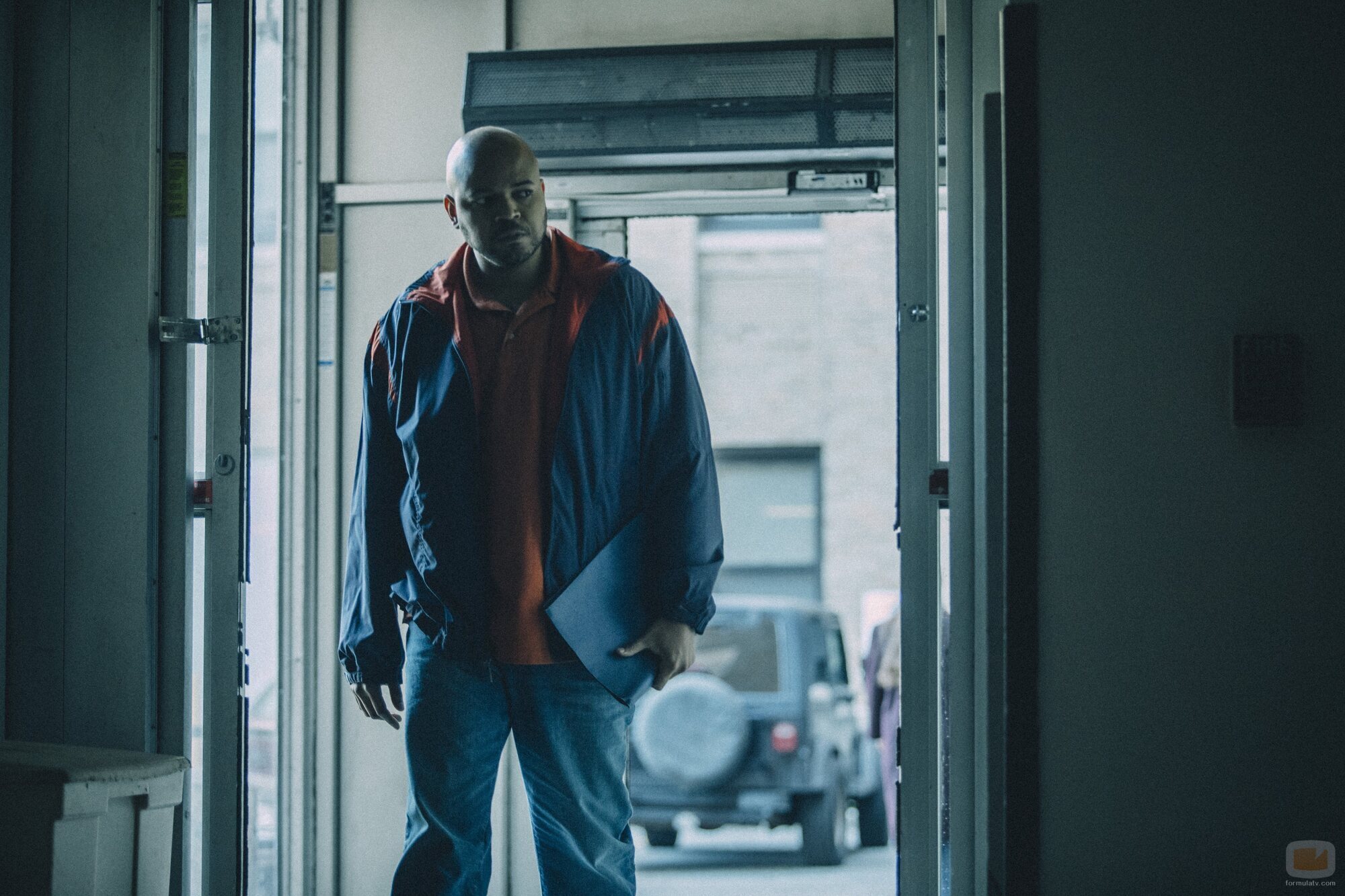 Justin Cunningham en 1x03 titulado '3ª parte' de 'Así nos ven'