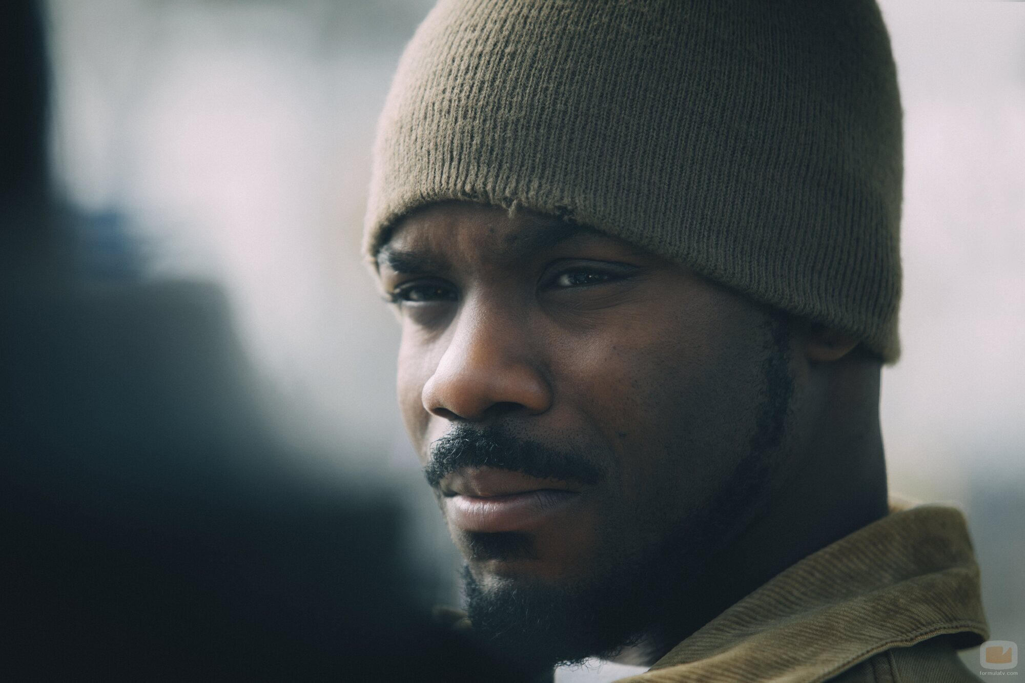 Jovan Adepo en la temporada 1 y el capítulo 03 de 'Así nos ven'