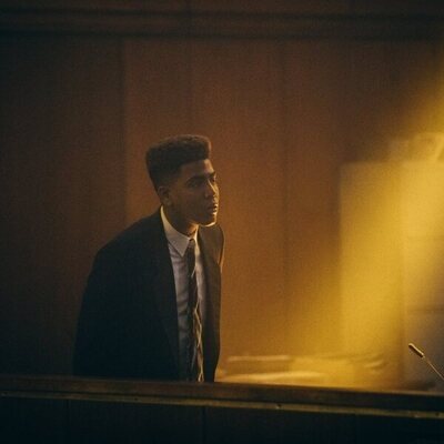 Jharrel Jerome en la temporada 1 y el capítulo 04 de 'Así nos ven'