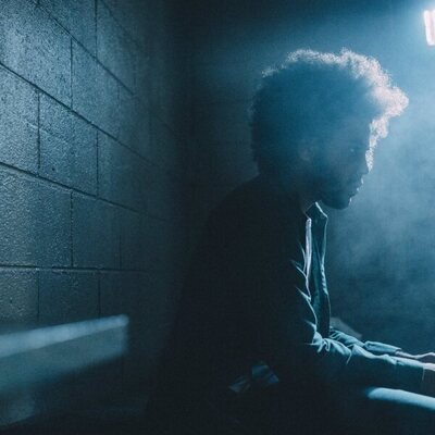 Foto de Jharrel Jerome en el '4ª parte' de 'When They See Us'