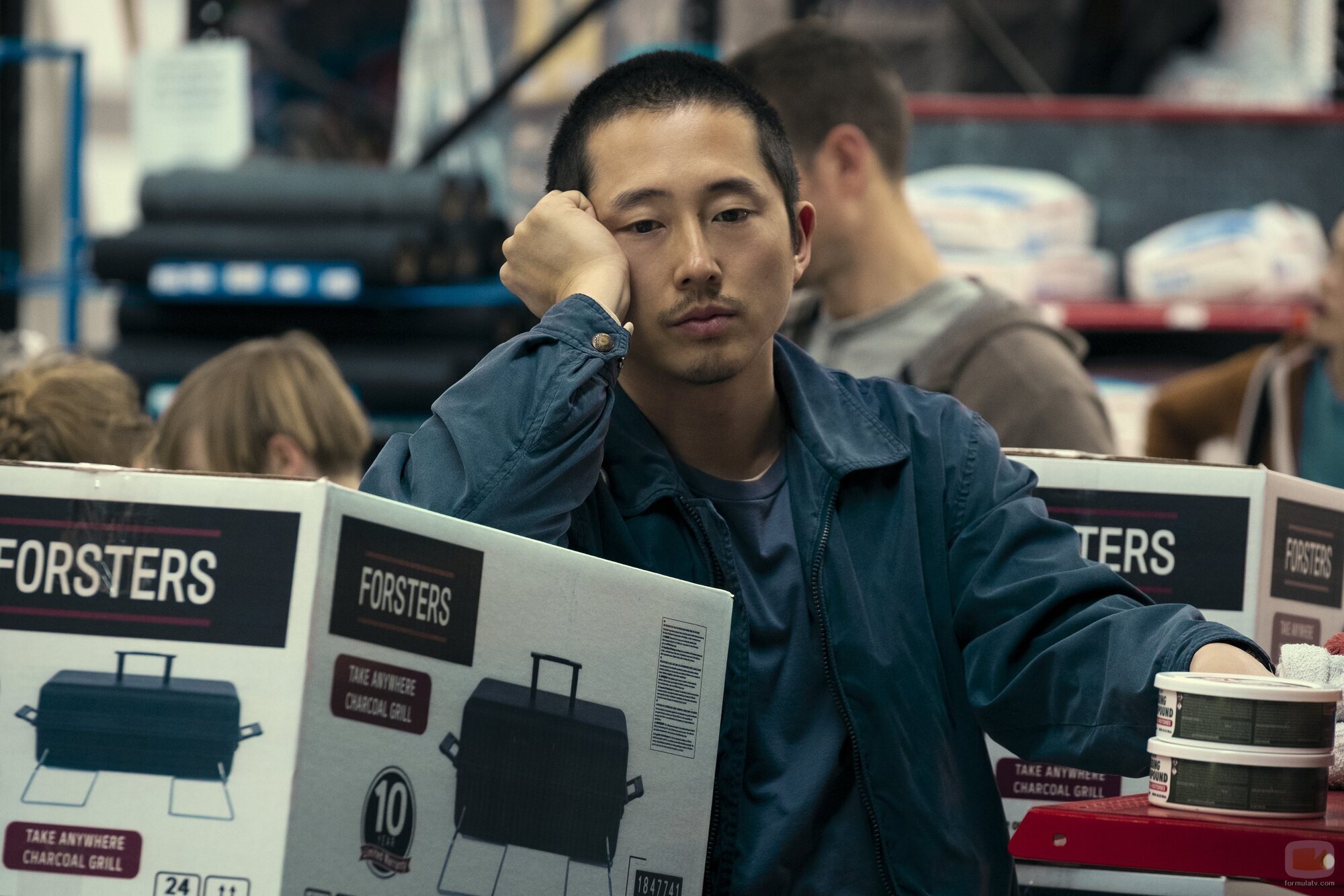 Steven Yeun en el 1x01 de 'BEEF'