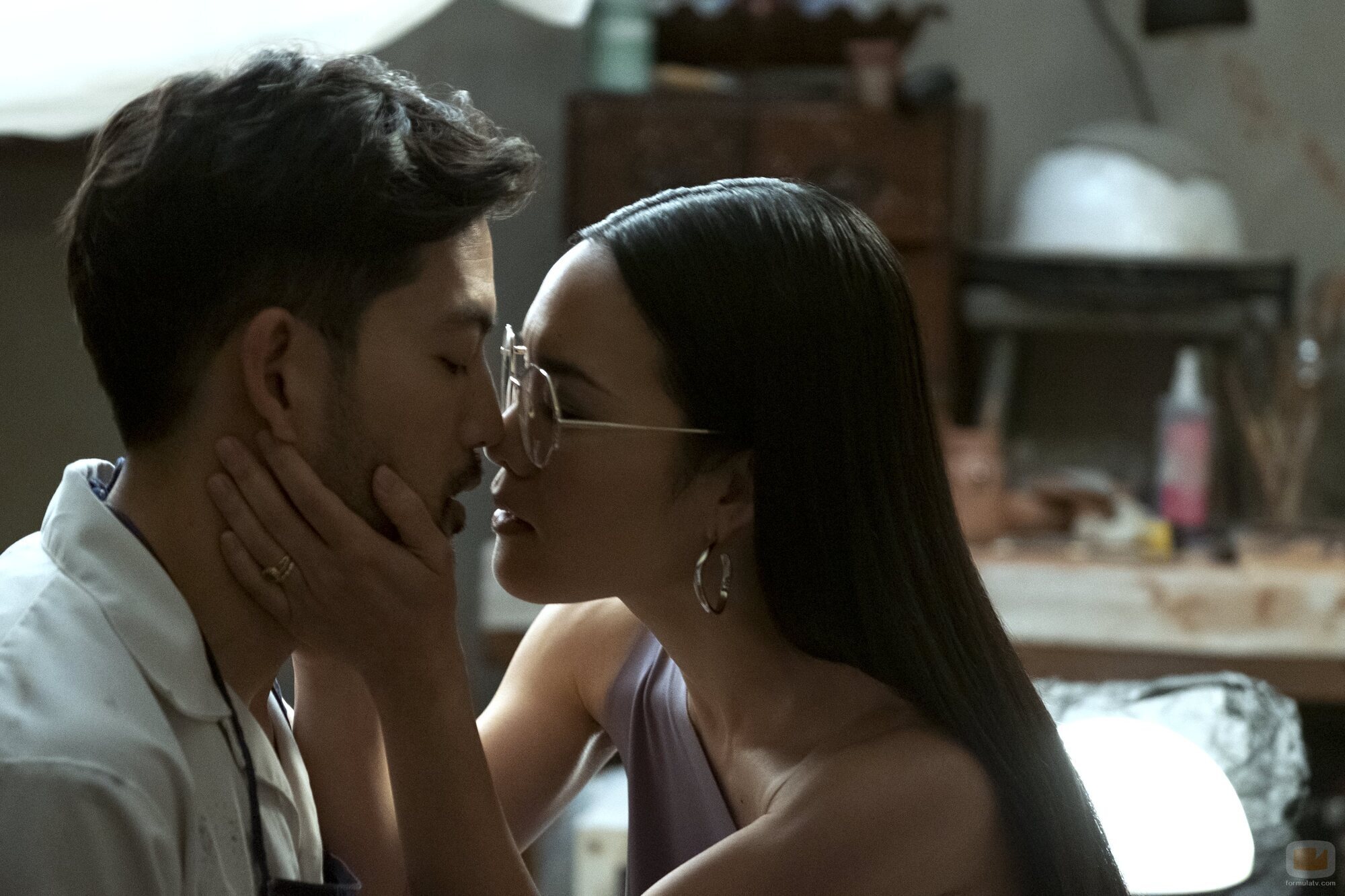 Ali Wong y Joseph Lee en el 1x02 de 'BEEF'