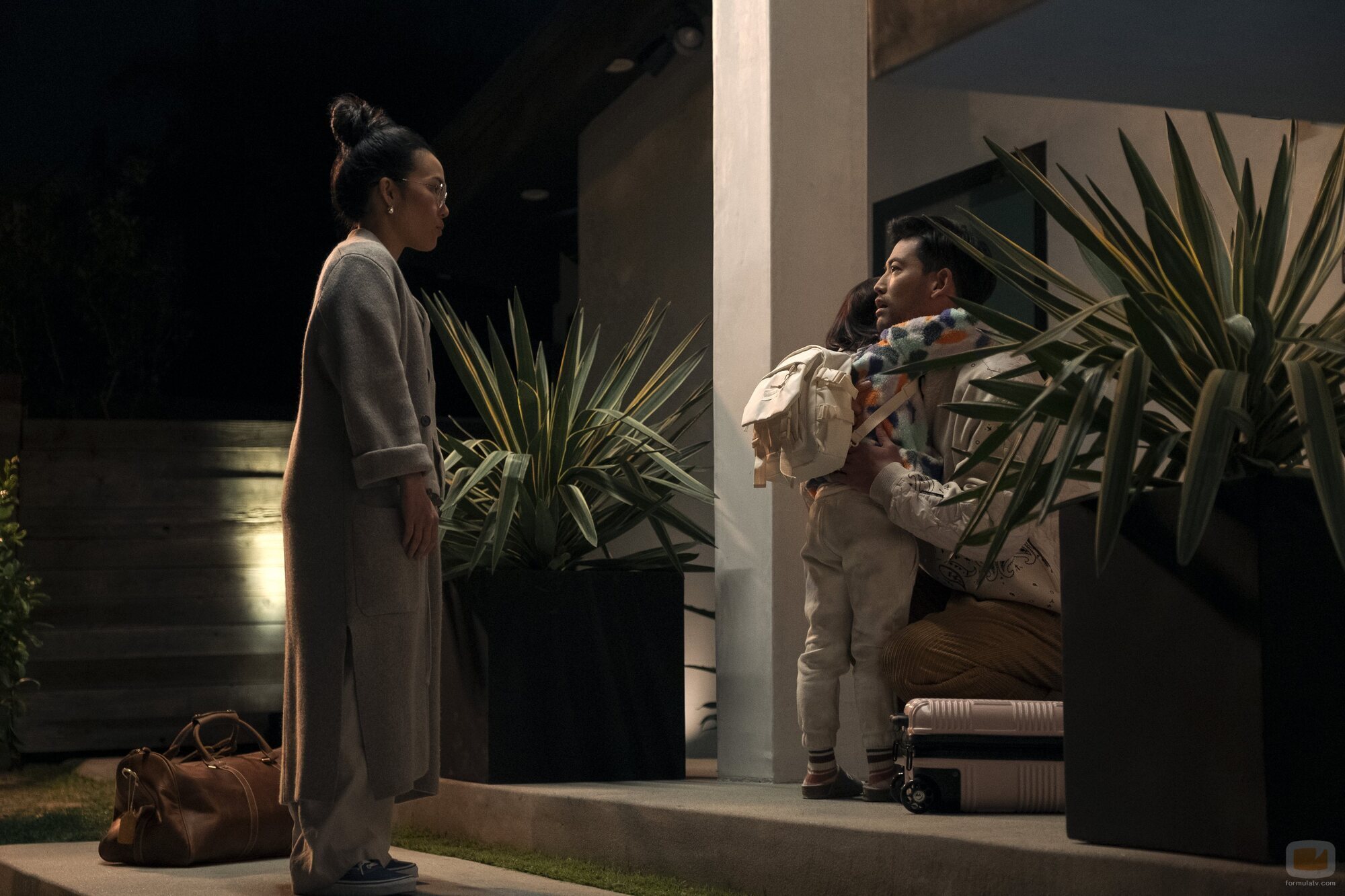 Ali Wong y Joseph Lee en el 1x04 de 'Bronca'