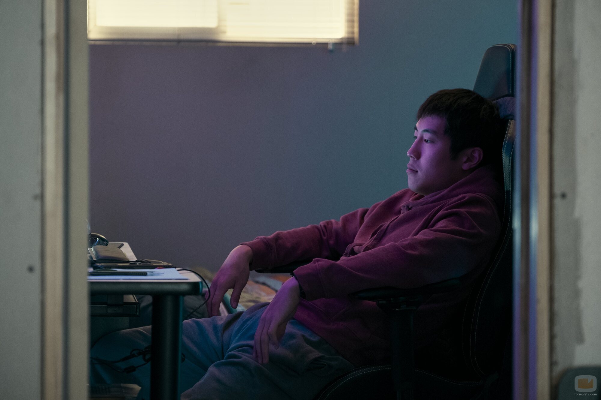 Young Mazino en Capítulo 6 titulado 'Dibujamos un círculo mágico' de 'Bronca'