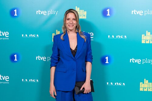 Lucrecia Mangialavori posa en la presentación de 'La familia de la tele'